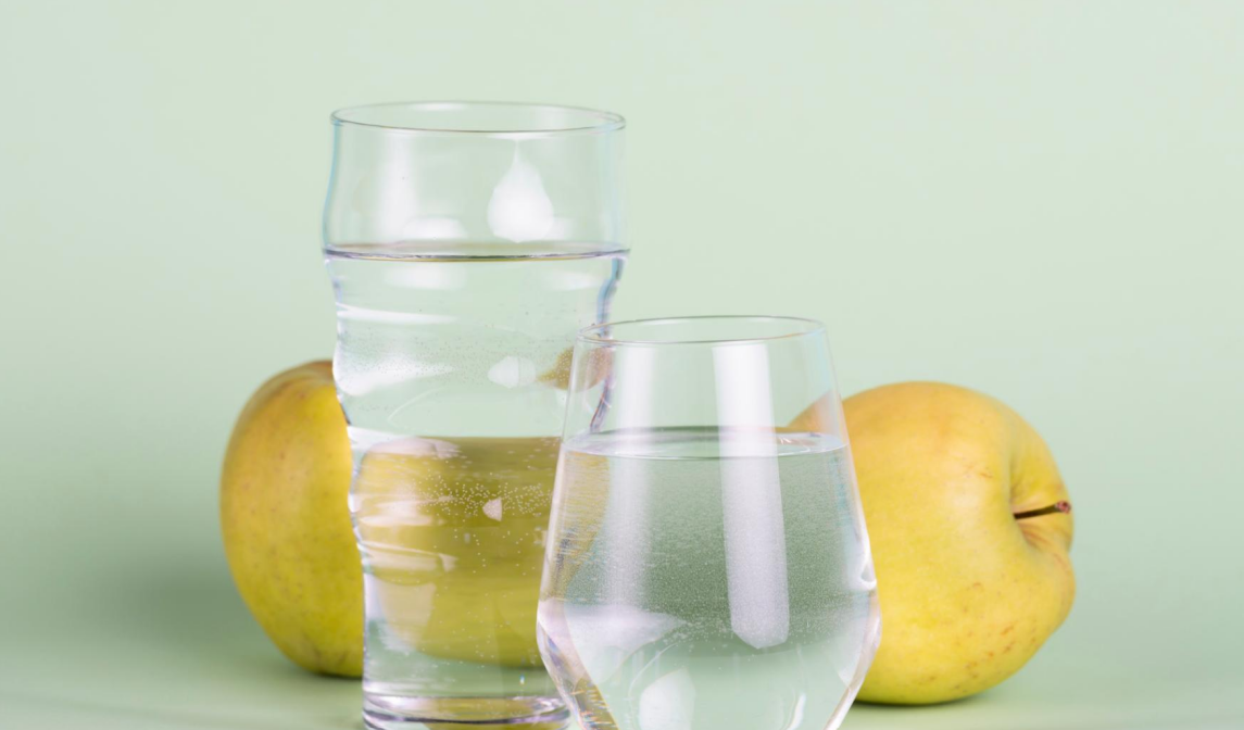 white vinegar mixed water