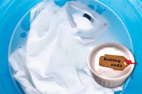 Use baking soda for cleaning clothes